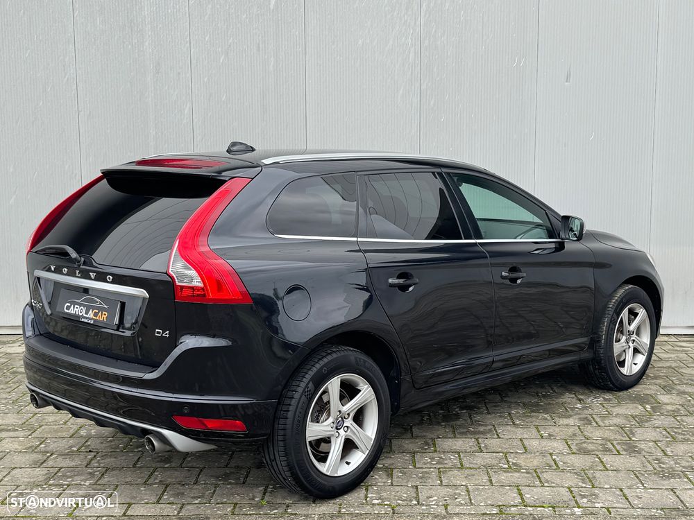Volvo XC 60 2.0 D4 R-Design - 11
