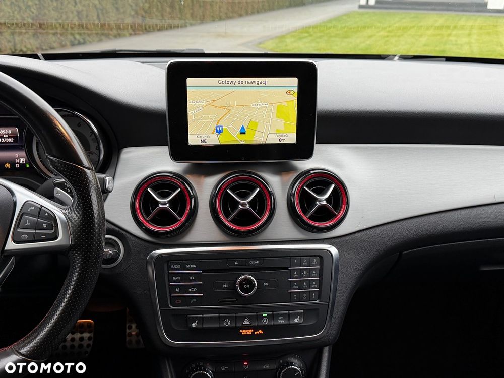 Mercedes-Benz CLA 250 4Matic 7G-DCT Sport - 20