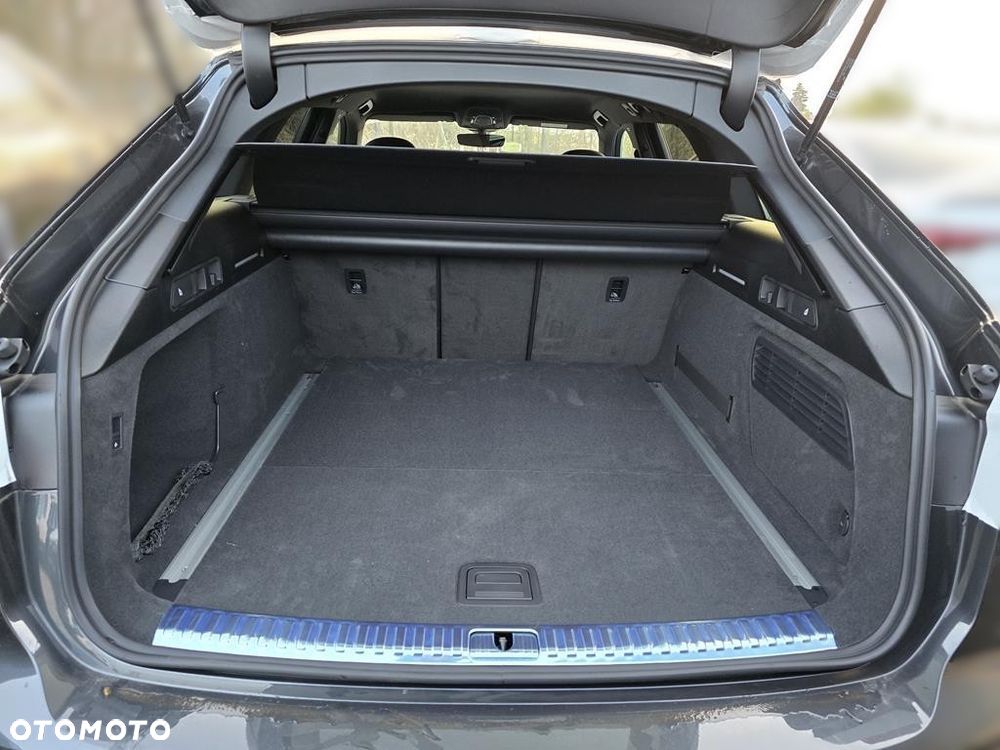 Audi A6 - 6