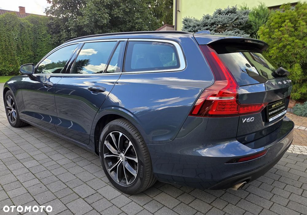 Volvo V60 B3 B DKG Momentum Pro - 9