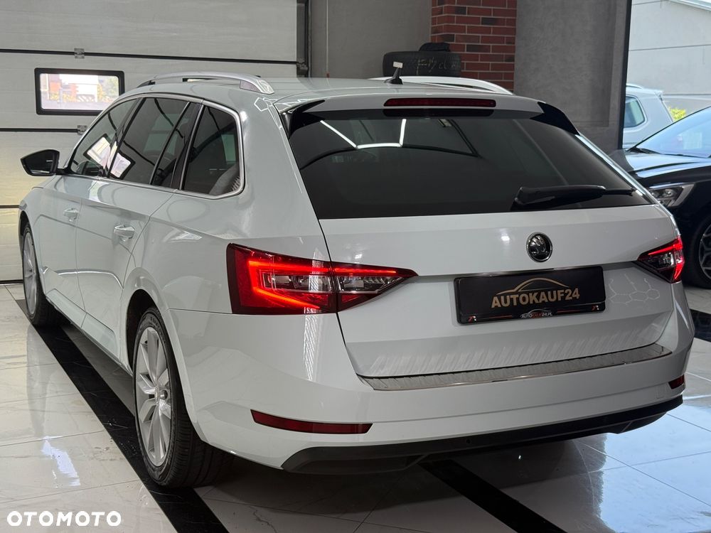 Skoda Superb 2.0 TDI DSG Premium Edition - 7
