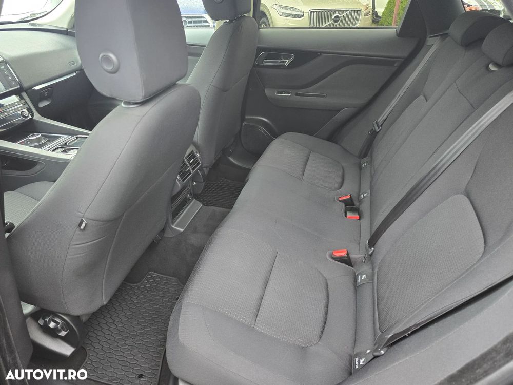 Jaguar F-Pace 20d AWD Prestige - 10