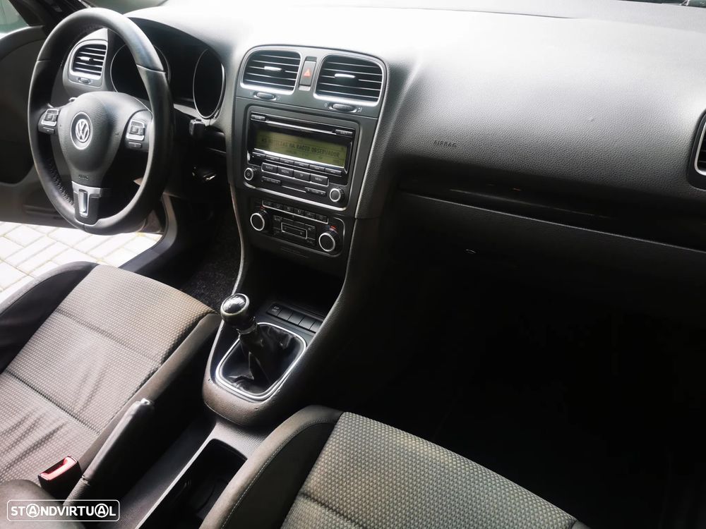 VW Golf 1.6 TDi Confortline - 20
