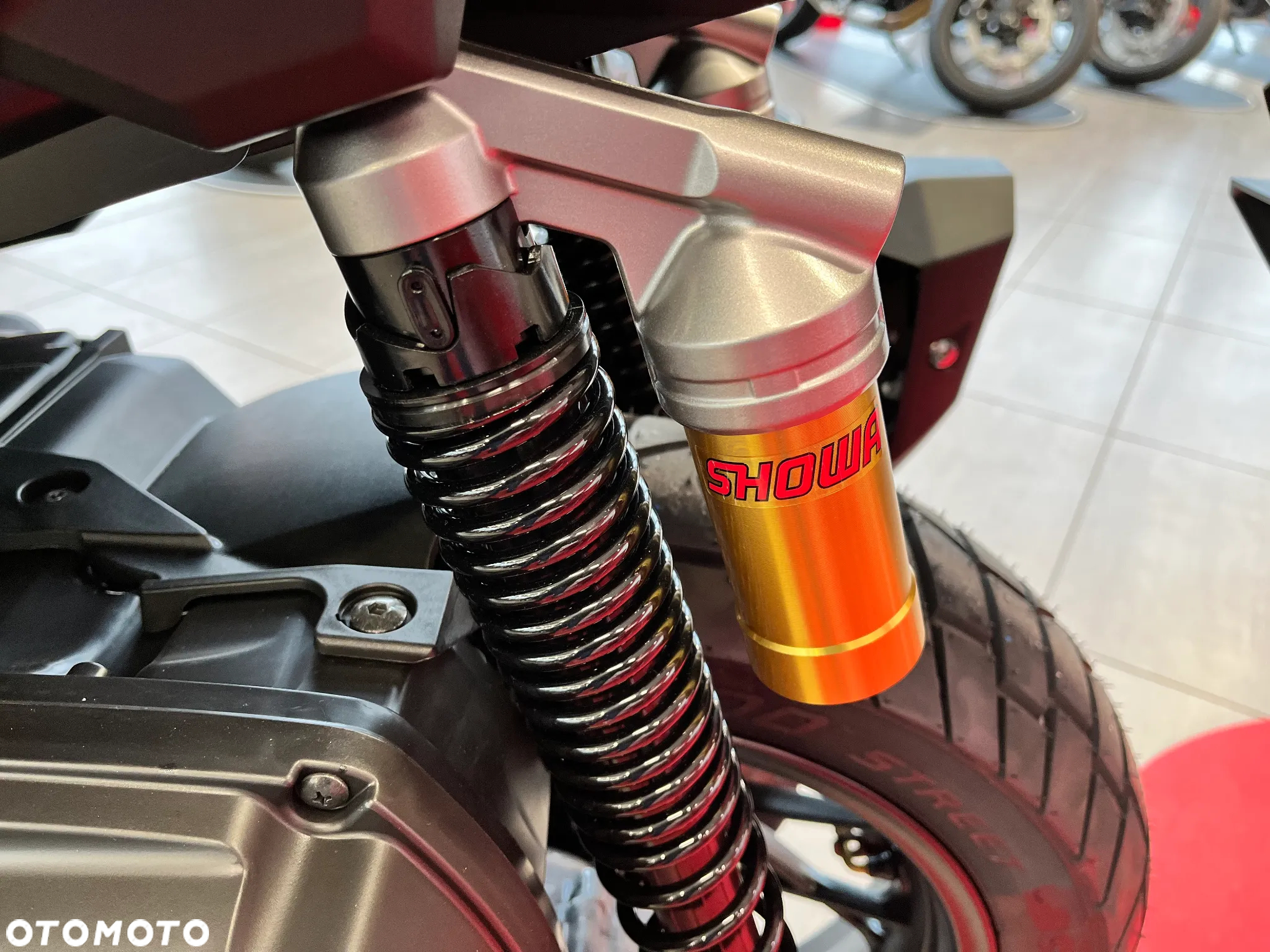 Honda ADV350 - 12