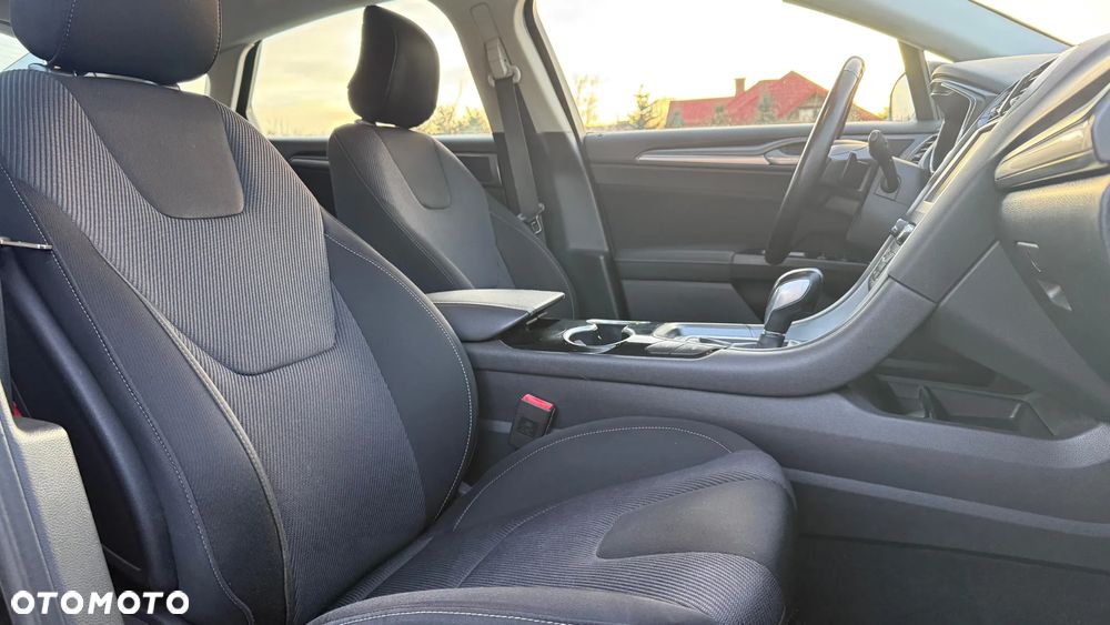 Ford Mondeo 2.0 TDCi Start-Stopp PowerShift-Aut Titanium - 29