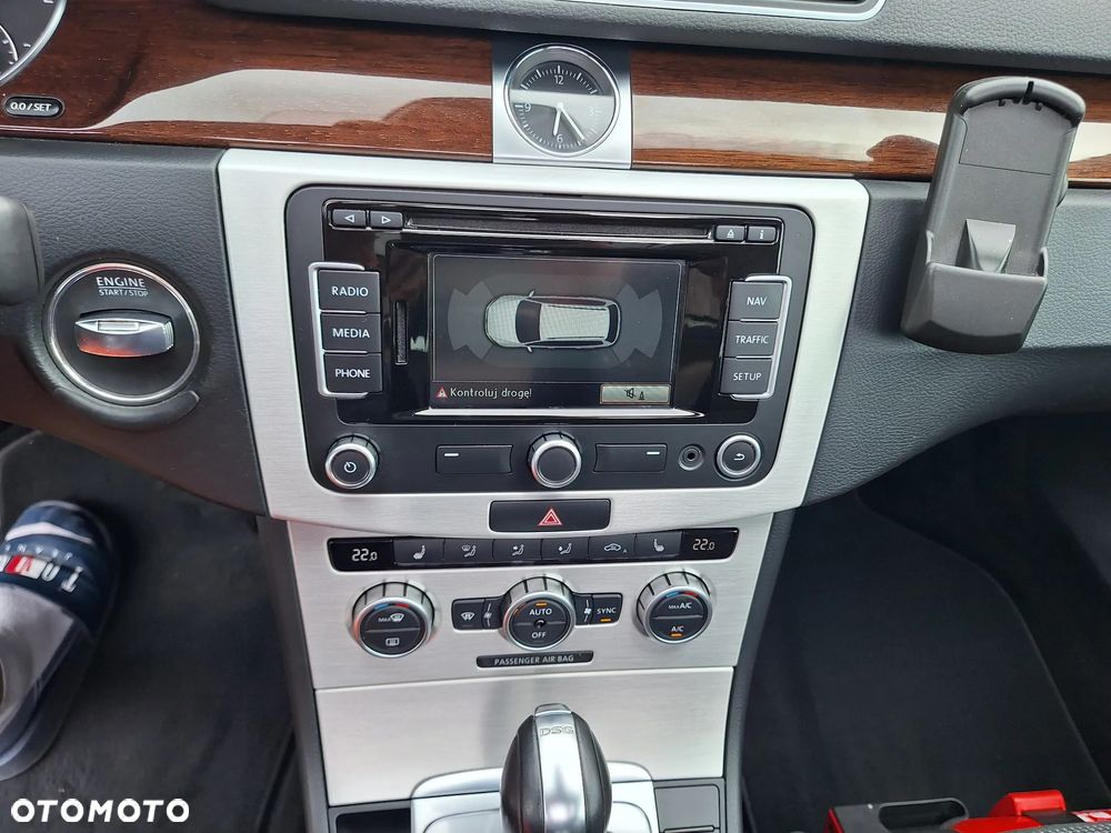 Volkswagen Passat 1.4 TSI DSG BlueMotion Technology Exclusive - 25