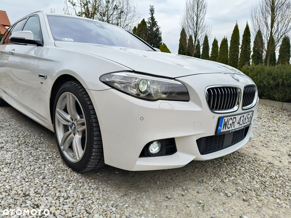BMW Seria 5 525d xDrive - 15