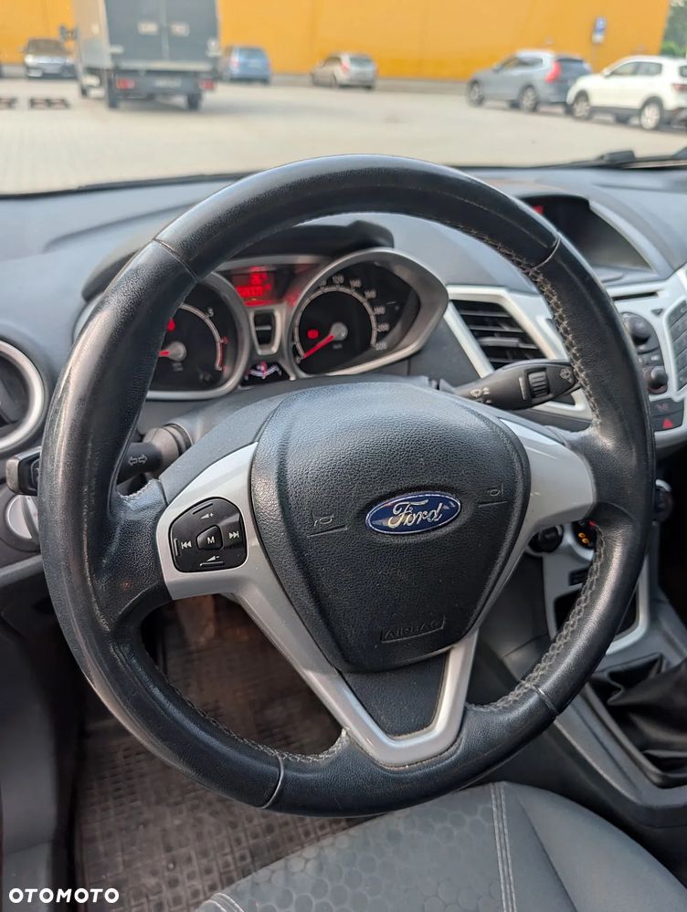 Ford Fiesta 1.25 Titanium - 12