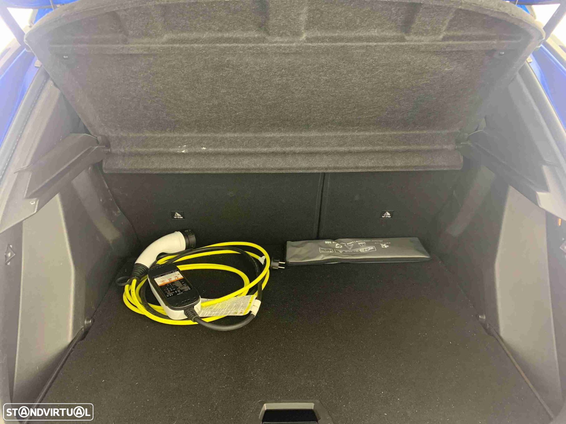 Peugeot e-2008 50 kWh GT Pack - 14