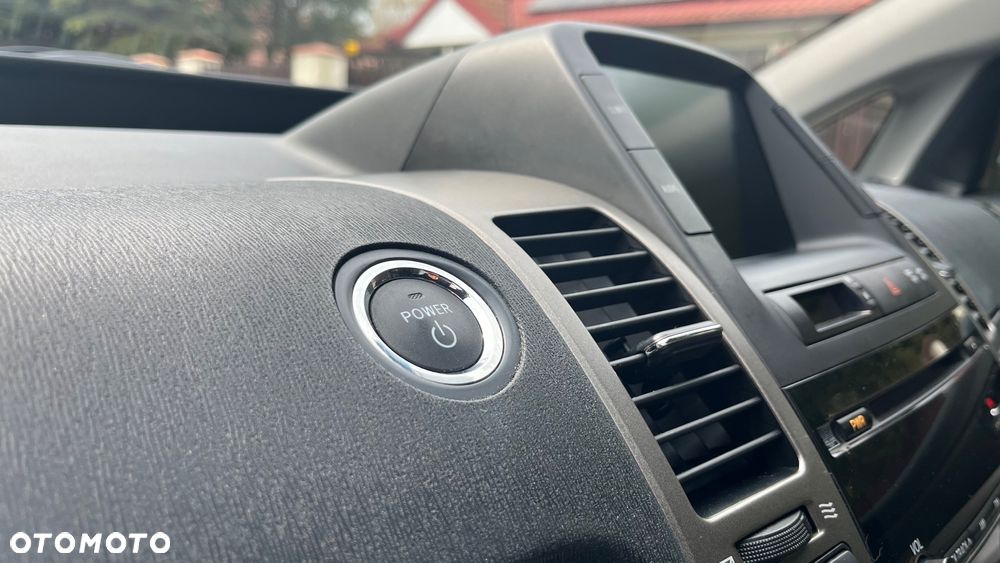 Toyota Prius 1.5 VVT-i Sol - 17