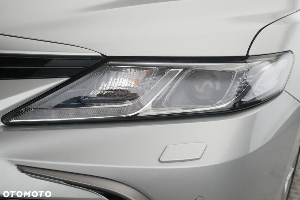 Toyota Camry 2.5 Hybrid Comfort CVT - 13