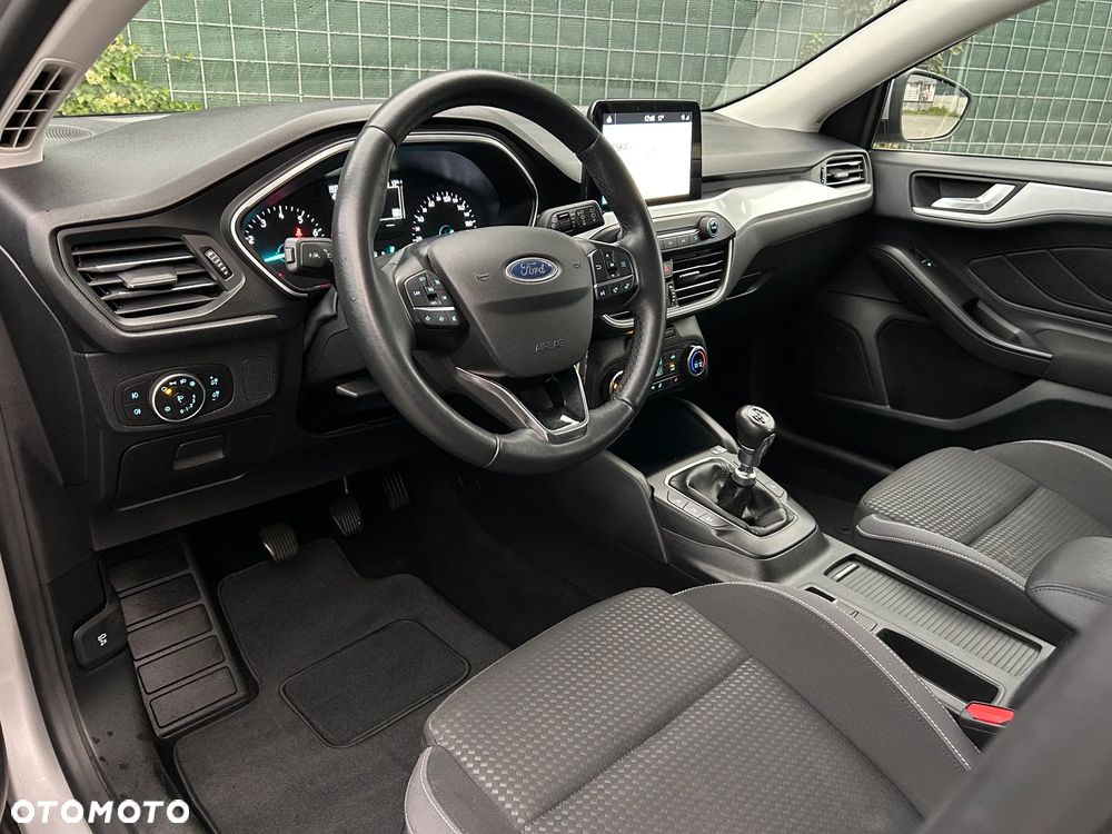 Ford Focus 1.0 EcoBoost Trend Edition - 21
