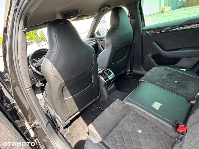 Skoda Superb 2.0 TDI Sportline DSG - 6