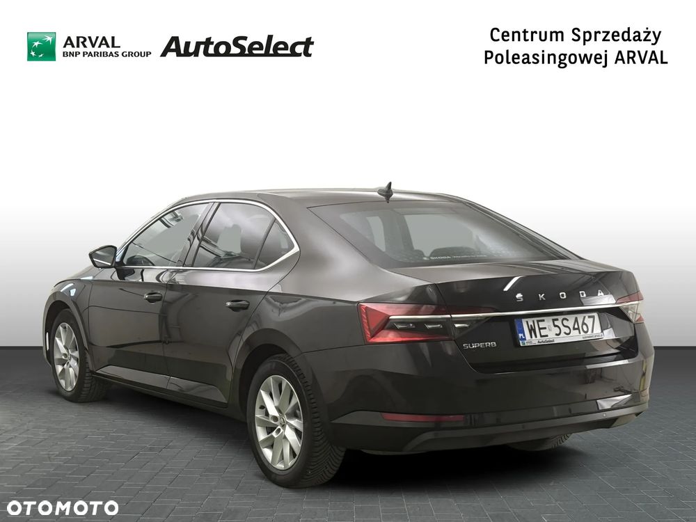 Skoda Superb 2.0 TDI SCR Style DSG - 3