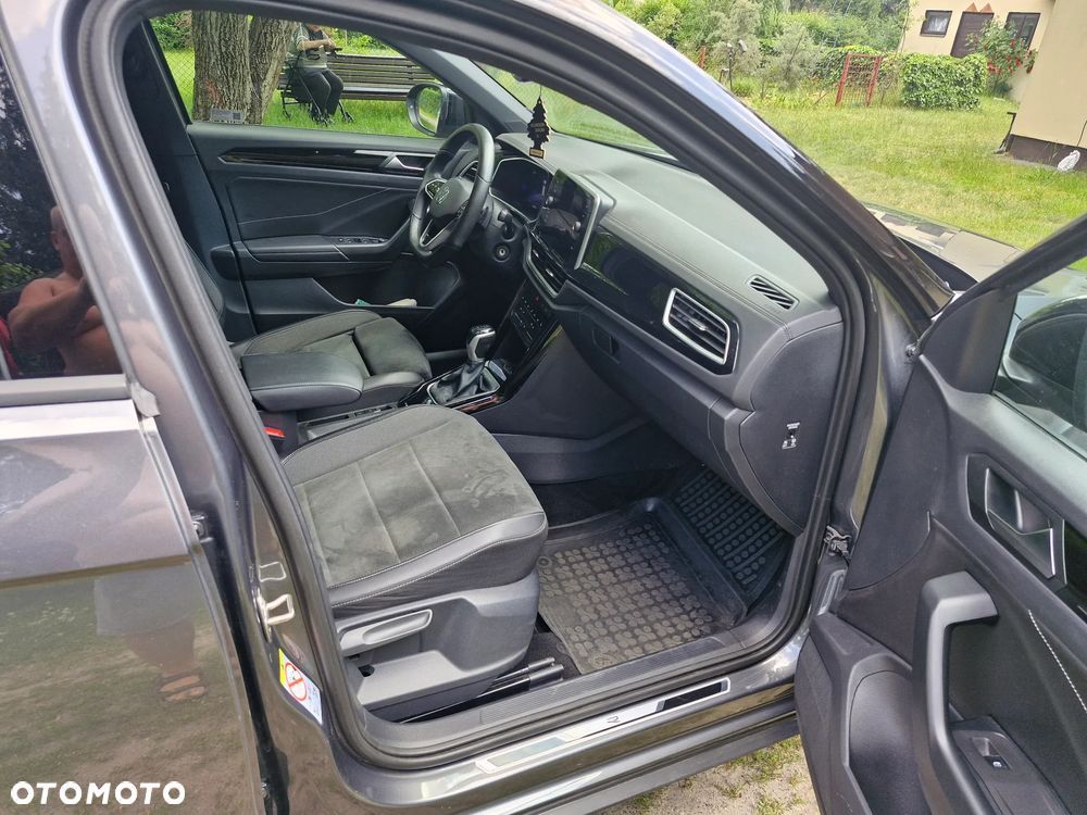 Volkswagen T-Roc - 10