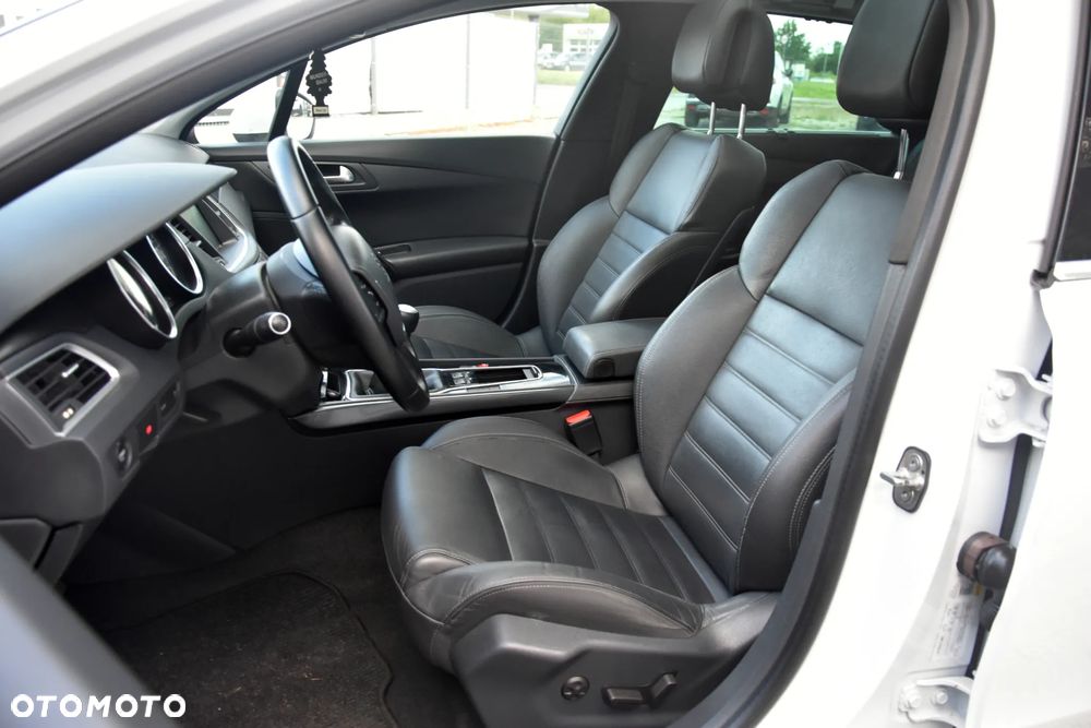 Peugeot 508 SW BlueHDi 150 Stop&Start Allure - 22