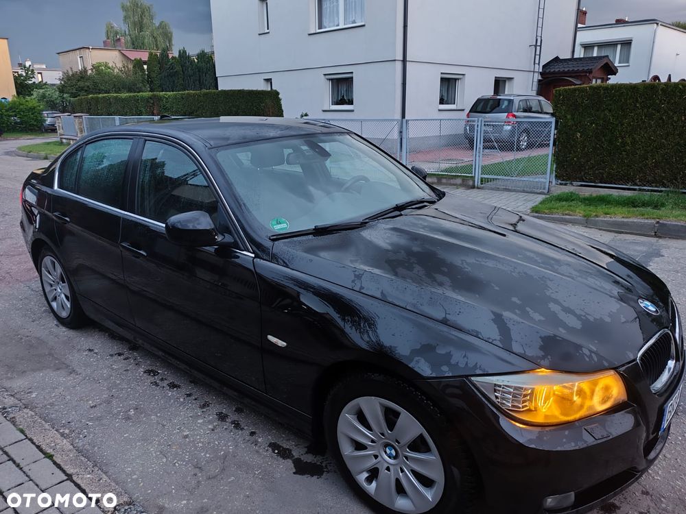 BMW Seria 3 318d - 4