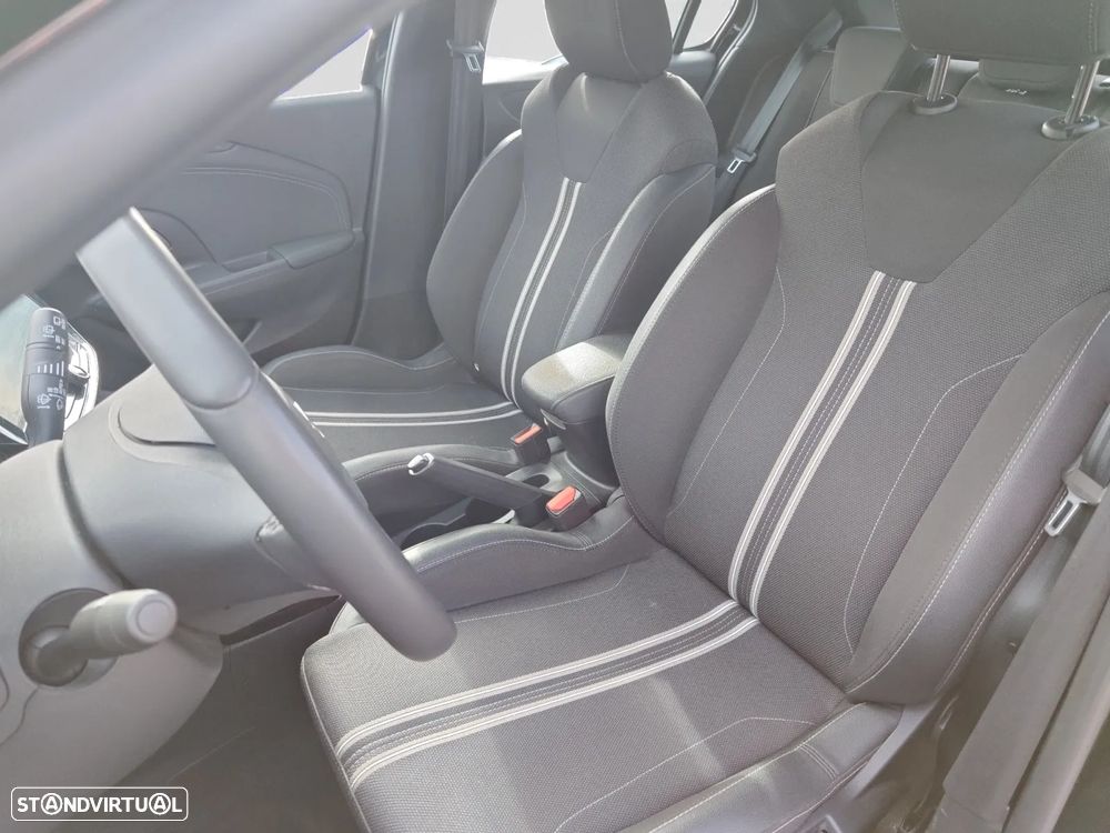 Opel Corsa 1.2 T GS - 10