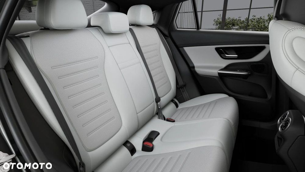 Mercedes-Benz GLC - 6