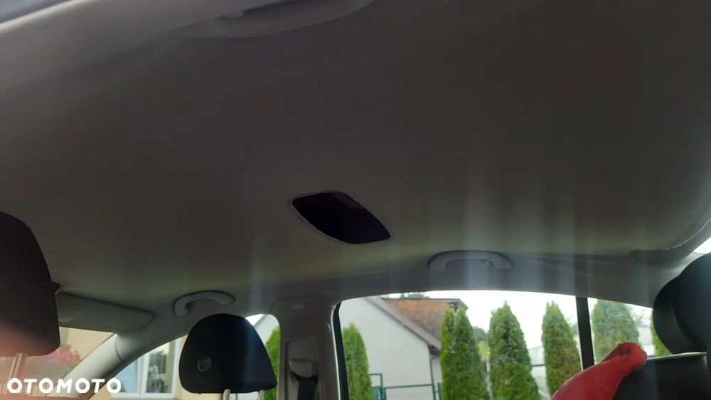 Volkswagen Passat 2.0 TDI Comfortline - 6