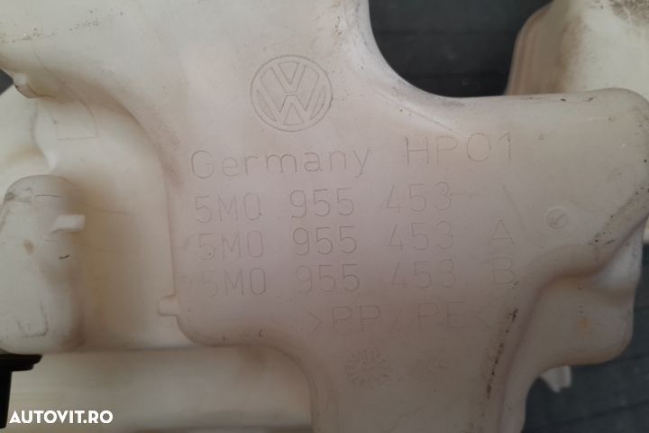 Vas lichid parbriz 5M0955453 5M0955453 Volkswagen VW Golf 5 [2003 - 2 - 4