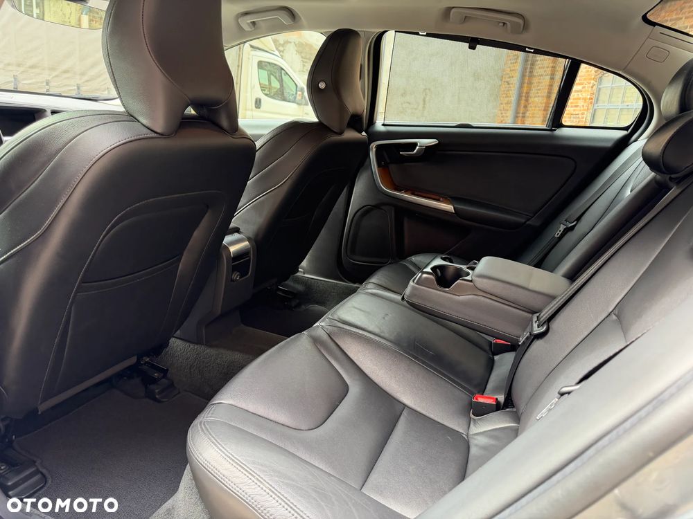 Volvo S60 T5 Geartronic Summum - 19
