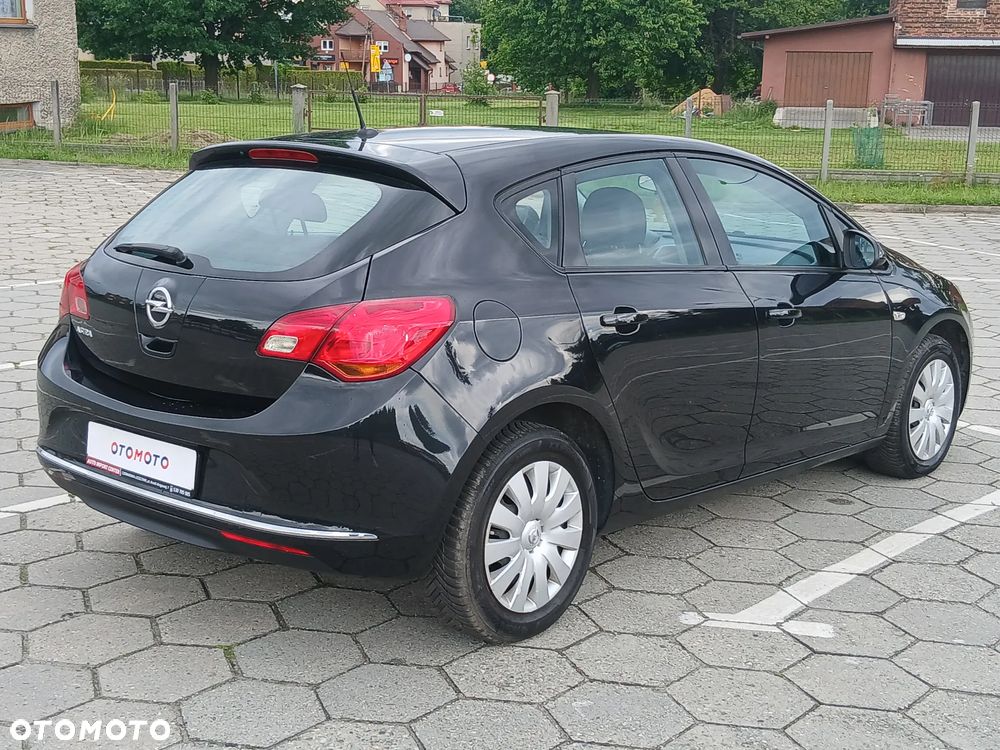 Opel Astra 1.6 Style - 22