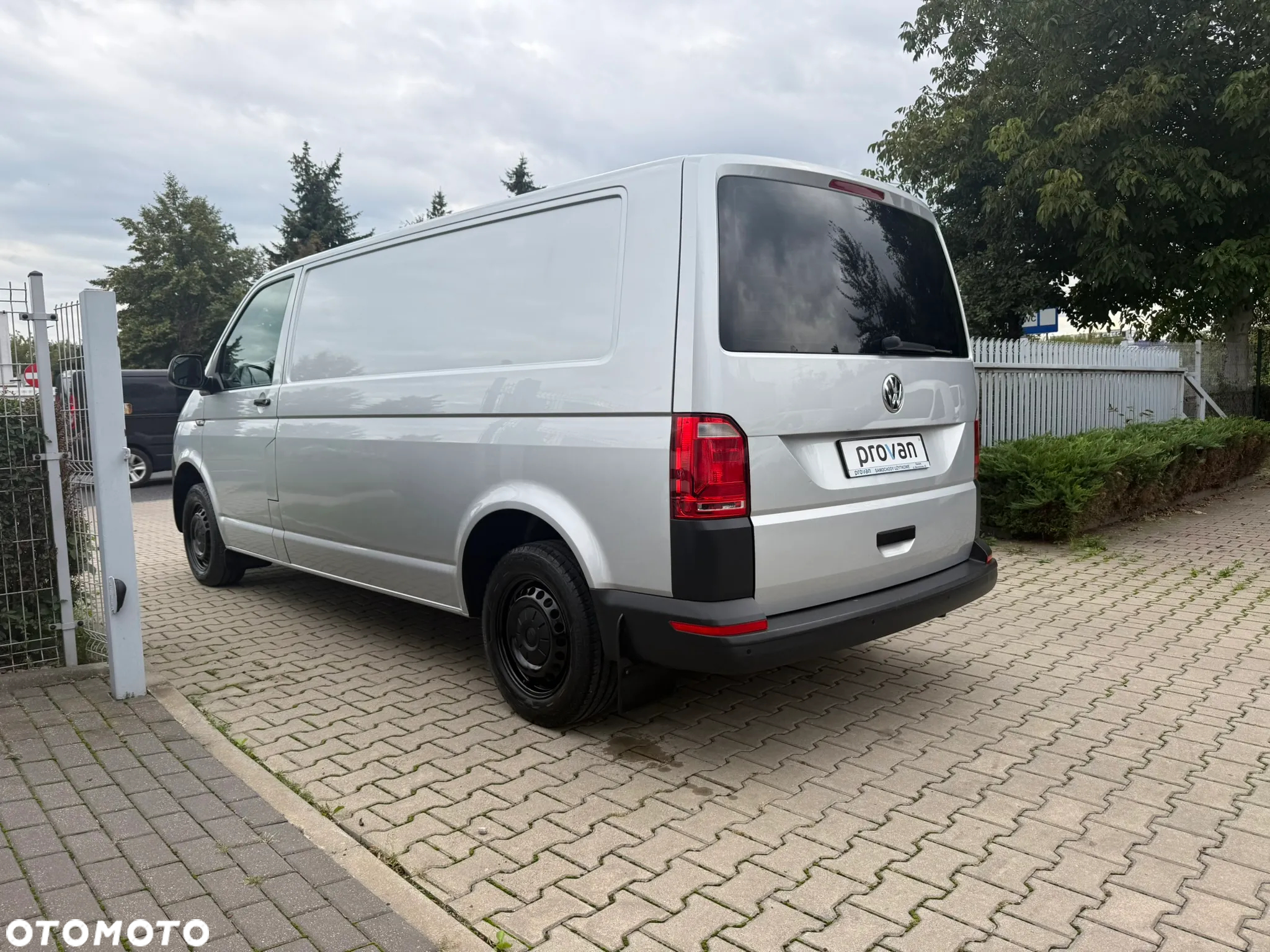 Volkswagen TRANSPORTER 2,0 TDI 102KM L2 DŁUGI NAWIGACJA / KLIMATYZACJA - 12