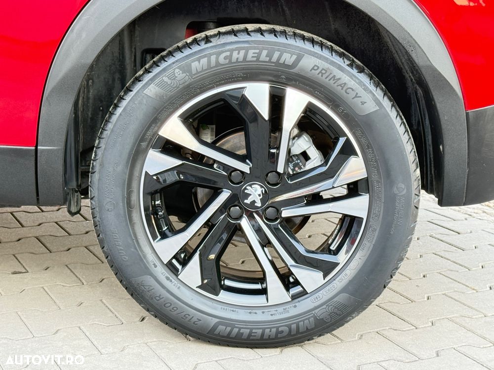 Peugeot 2008 1.2 L PureTech STT Allure - 27