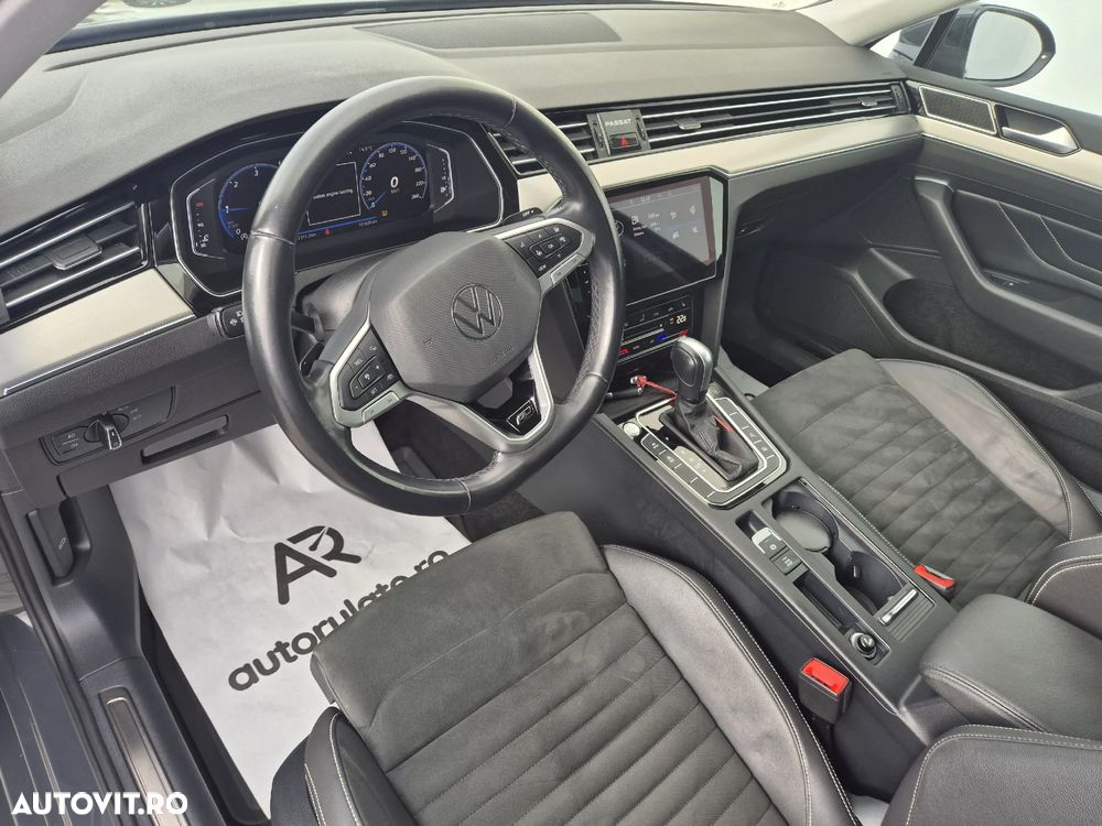 Volkswagen Passat 2.0 TDI DSG 4Mot Highline - 9