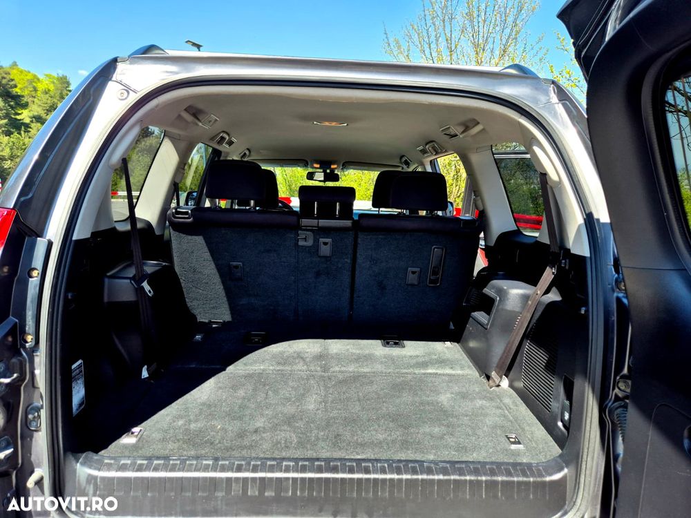 Toyota Land Cruiser 2.8l Turbo D-4D A/T AVS Luxury - 9