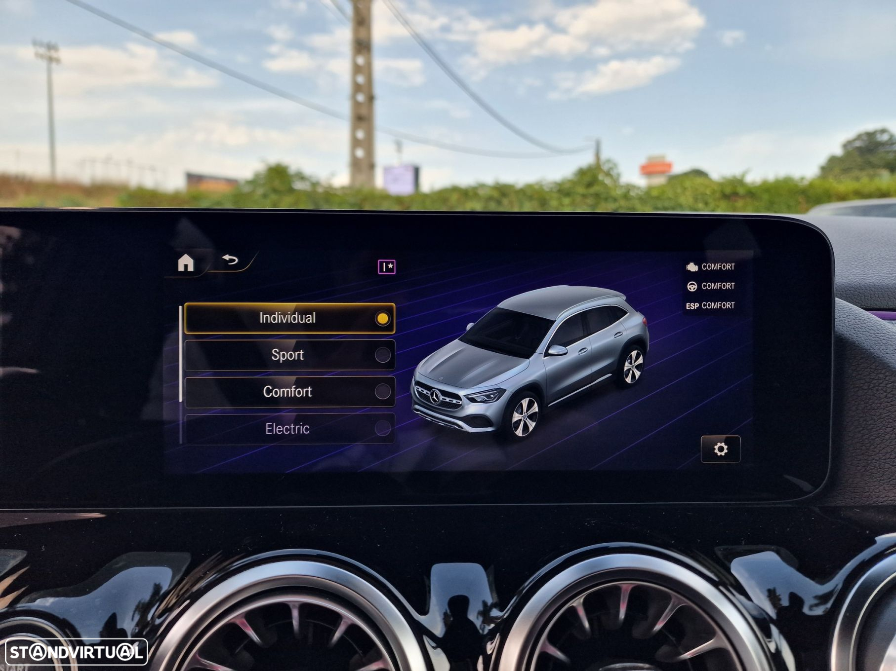 Mercedes-Benz GLA 250 e AMG Line - 43