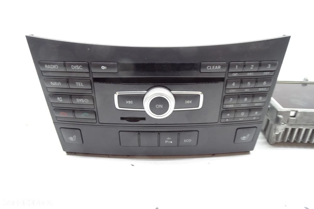 MERCEDES E W212 Radioodtwarzacz Radio CD Nawigacja 2129005614 - 1