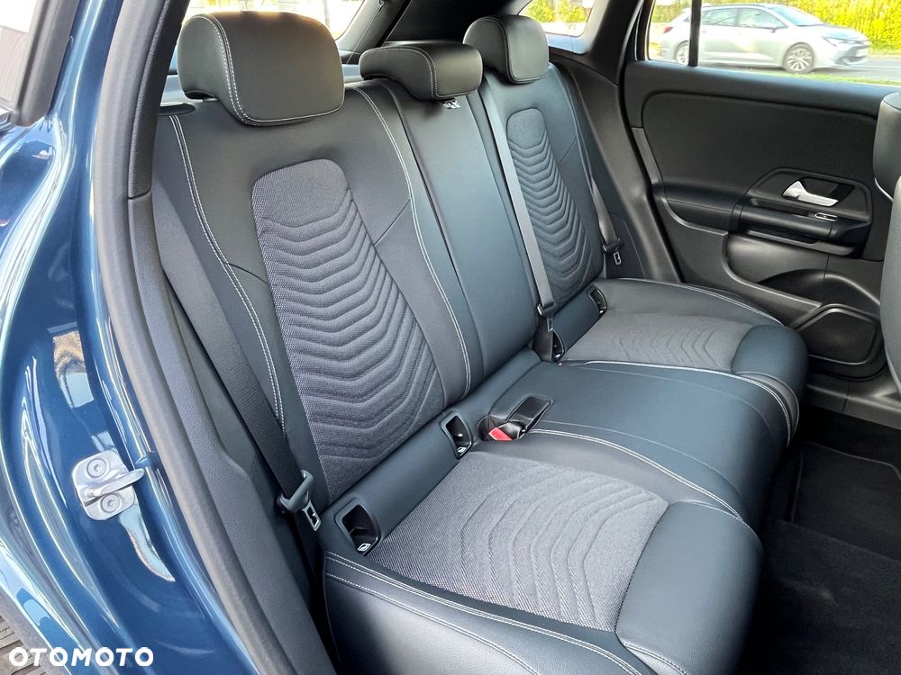 Mercedes-Benz GLA 200 Style - 18