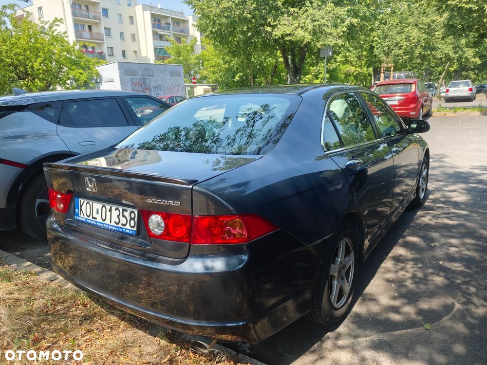 Honda Accord 2.0 Comfort - 12