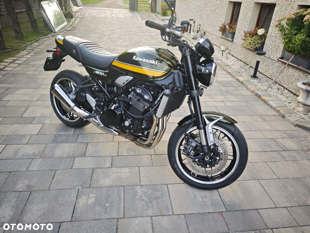 Kawasaki Z 900 RS - 2
