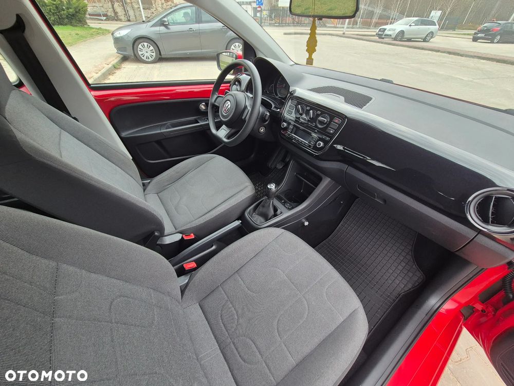 Volkswagen up! 1.0 high - 12