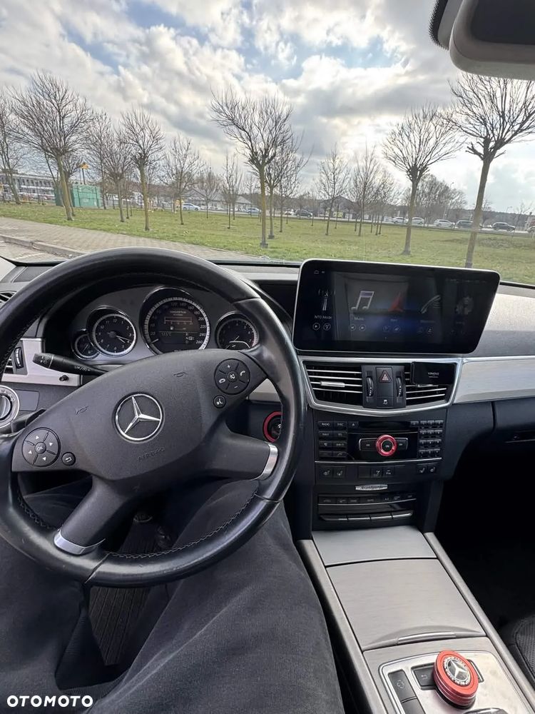 Mercedes-Benz Klasa E 350 CGI BlueEffICIENCY Avantgarde - 7