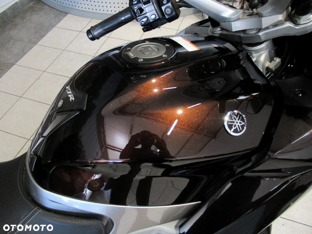 Yamaha FJR - 14