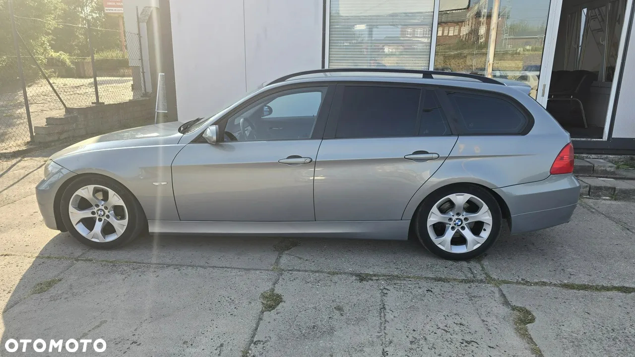 BMW Seria 3 318i Touring Edition Sport - 25