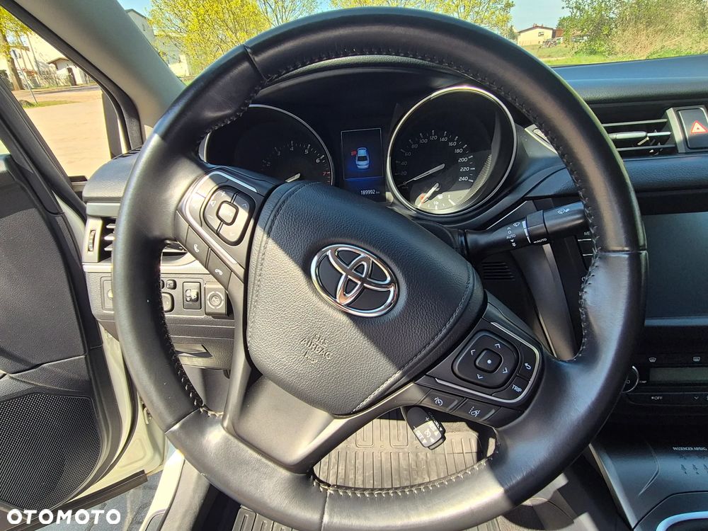 Toyota Avensis 1.8 Prestige - 15