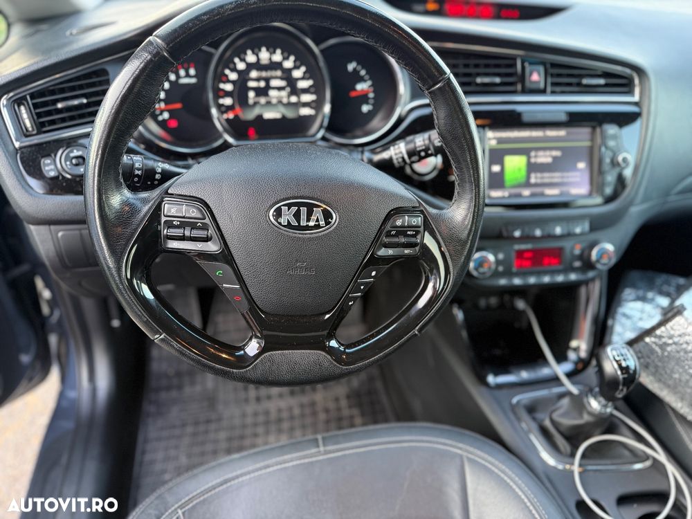 Kia Ceed 1.6 DSL HP GT Line - 4