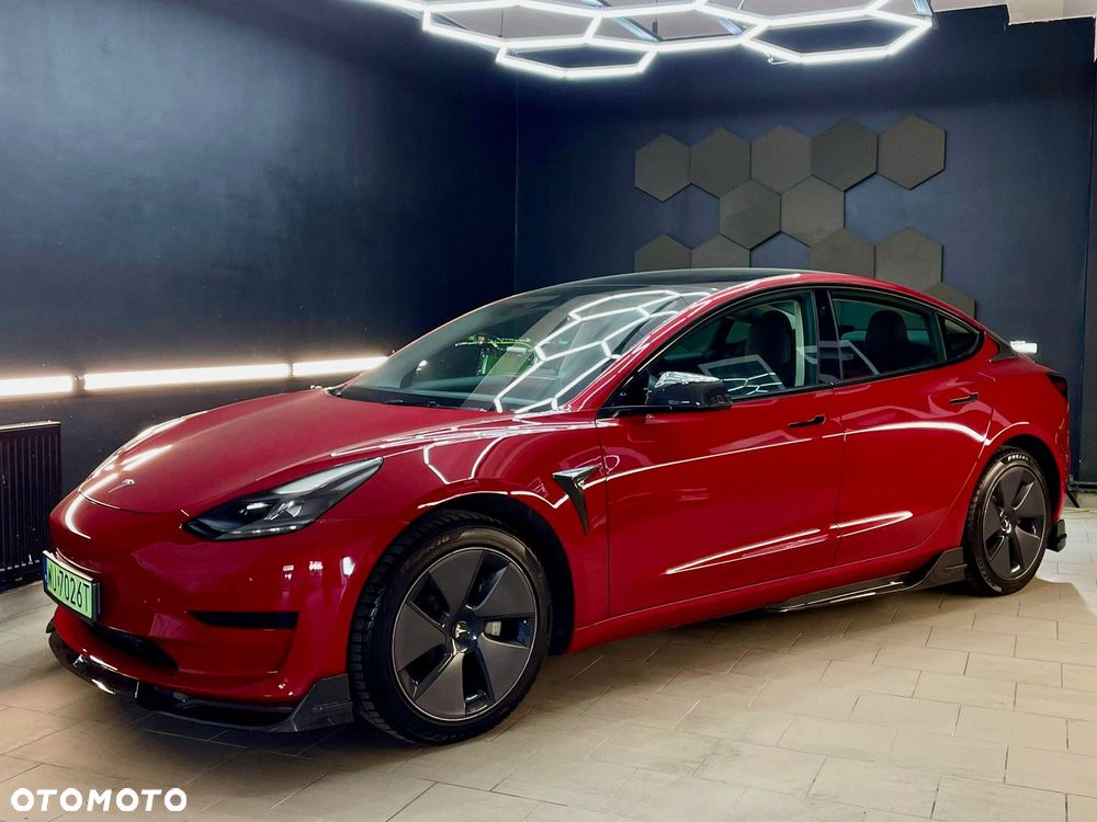 Tesla Model 3 - 2