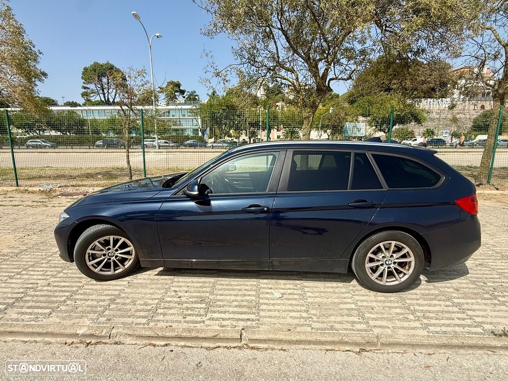 BMW 320 d Auto Line Sport - 3