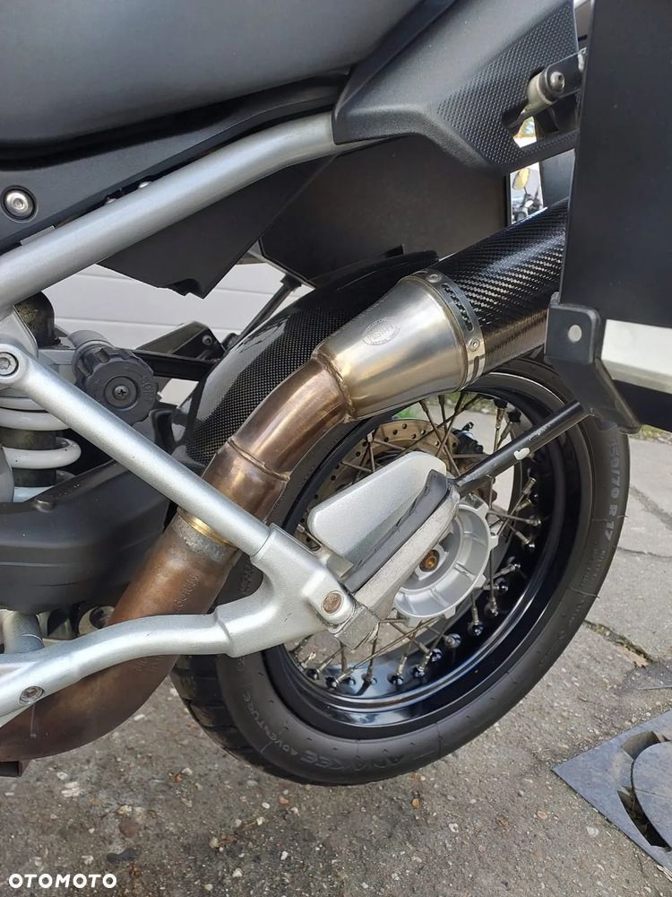 Moto Guzzi Stelvio - 31