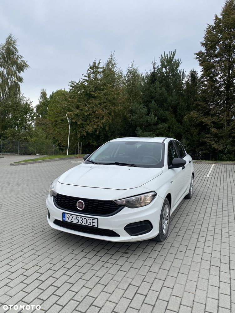 Fiat Tipo 1.4 16v Easy - 2