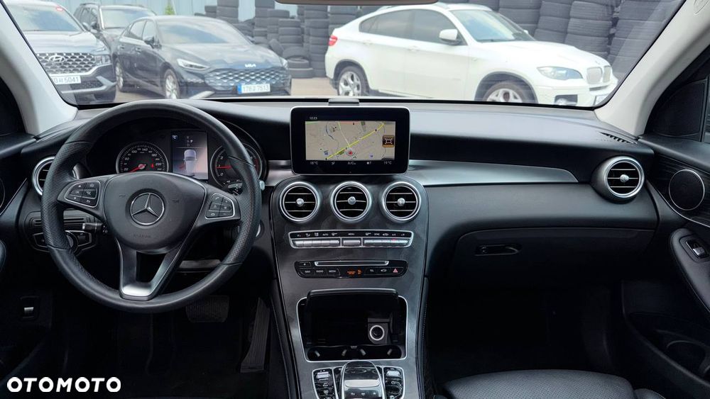 Mercedes-Benz GLC 300 4-Matic - 9