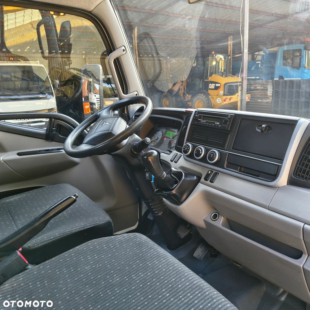 Mitsubishi Fuso Canter - 19