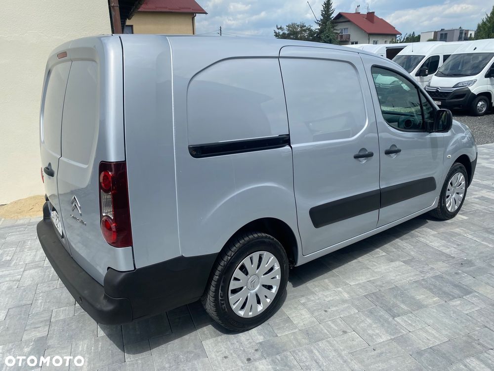 Citroën BERLINGO 1.6 HDI, MAX długi, 3-osobowy, klimatyzacja, zakupiony w salonie w Rzeszowie - 29