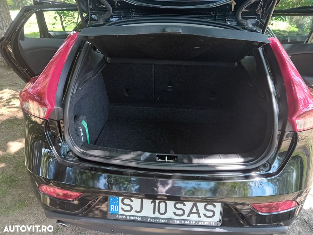 Volvo V40 - 10